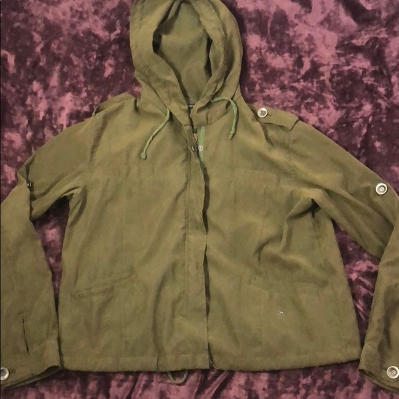 Lightweight jacket - Picture 2 of 4